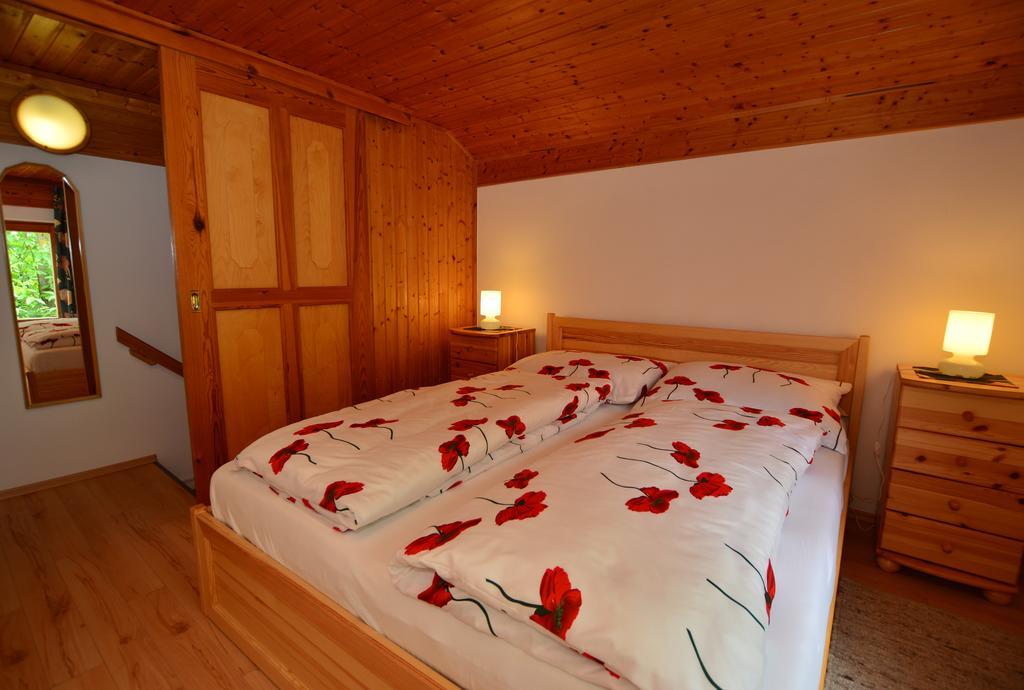 Virágoskert Apartman Hévíz Szoba fotó