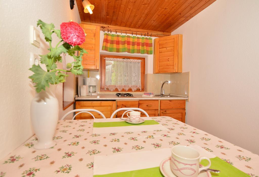 Virágoskert Apartman Hévíz Szoba fotó
