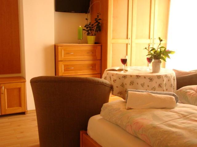 Virágoskert Apartman Hévíz Szoba fotó
