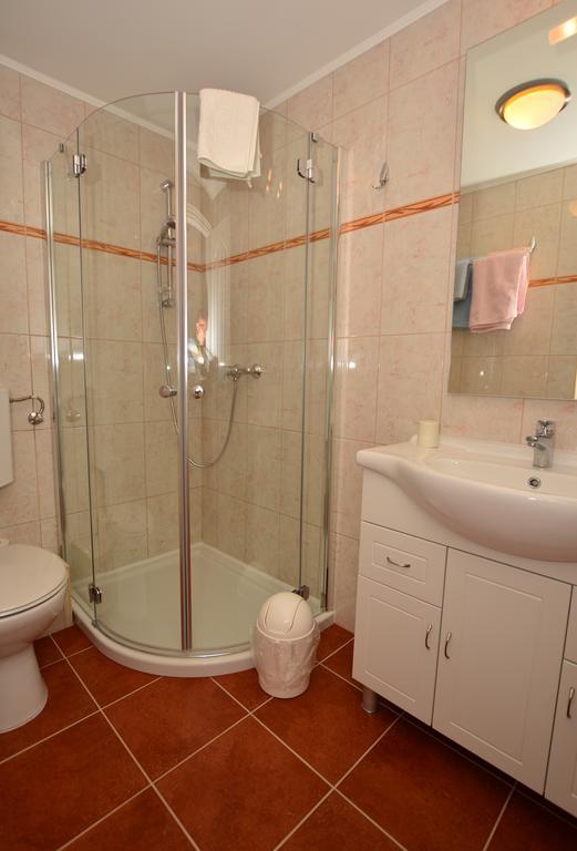 Virágoskert Apartman Hévíz Szoba fotó