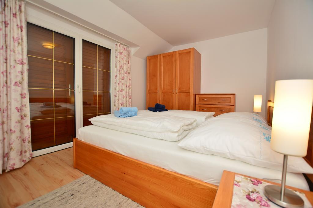 Virágoskert Apartman Hévíz Szoba fotó